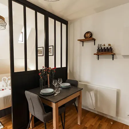 Le Nid De La Tour - Centre Apartmán